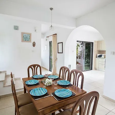 Villa Picture Relaxing Beside Your Private Pool In Reading Your Favourite Book, 1244
